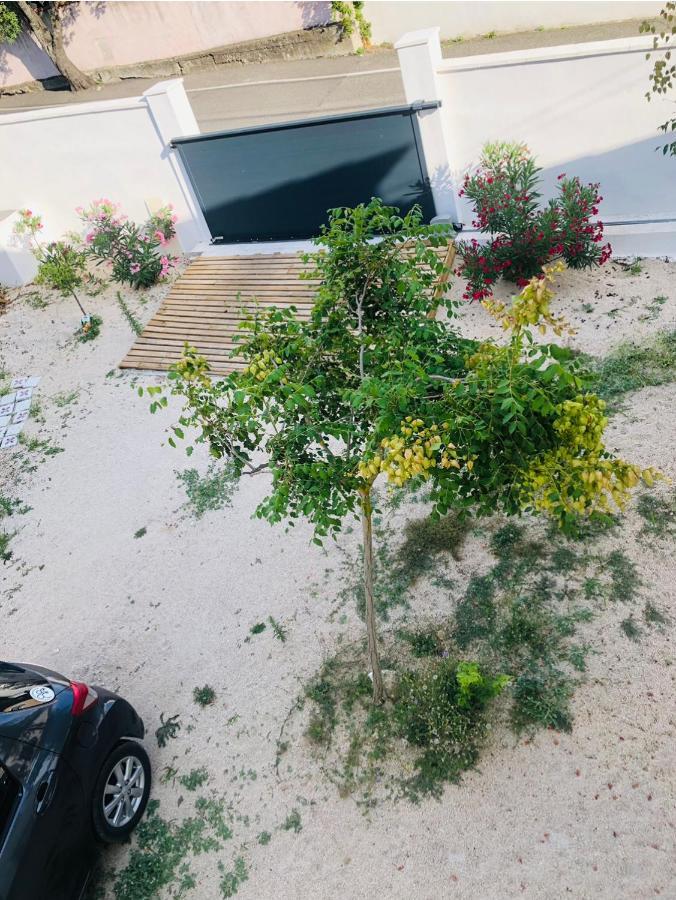 Apartament Proche Avignon Au Calme Les Angles  Zewnętrze zdjęcie